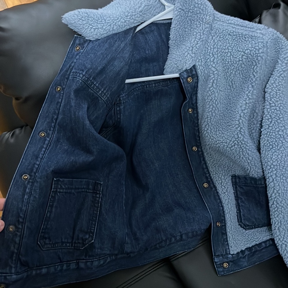 Girls gap jacket - Picture 2 of 3
